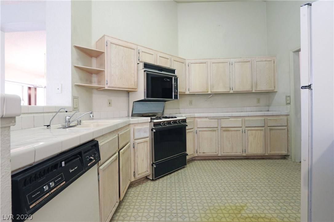 Las Vegas, NV 89121,3087 Kennewick DR