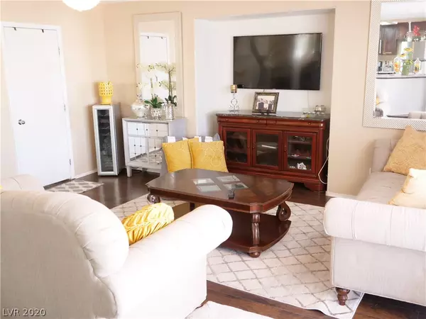 Las Vegas, NV 89183,818 Ribbon Grass AVE