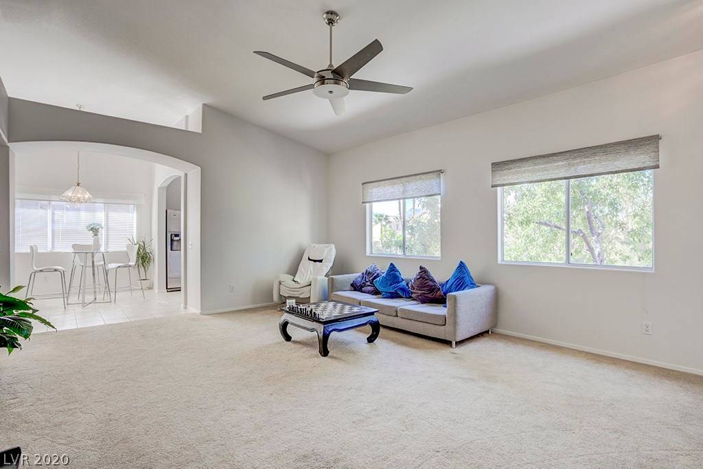 Las Vegas, NV 89117,2001 Gravel Hill ST #206