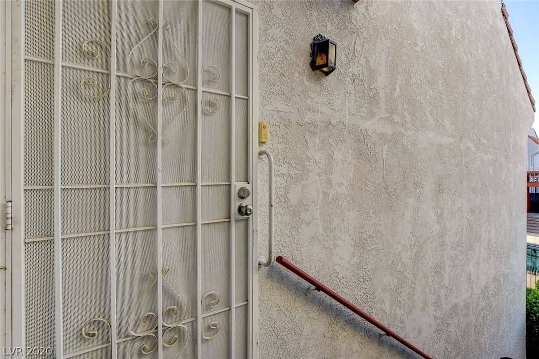 Boulder City, NV 89005,870 Avenue B #308