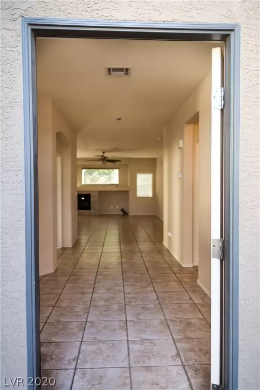 North Las Vegas, NV 89081,1517 White Daisy WAY