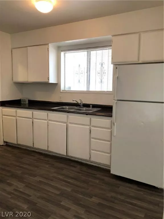 Las Vegas, NV 89104,1724 Sweeney AVE