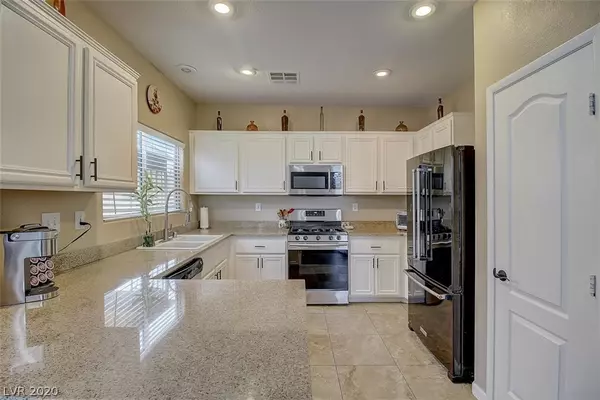 North Las Vegas, NV 89081,3205 Edinboro Ridge AVE