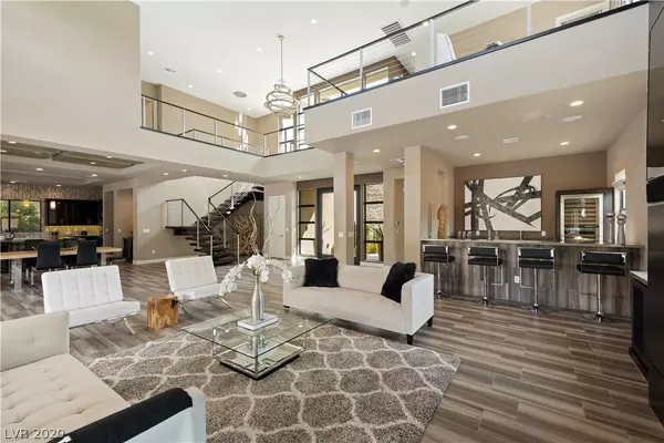 36 HUNTING HORN DR, Las Vegas, NV 89135