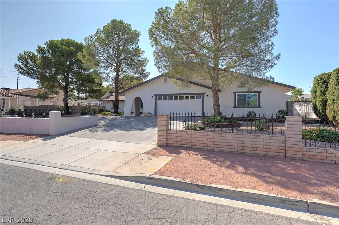 Henderson, NV 89015,121 W Cypress DR