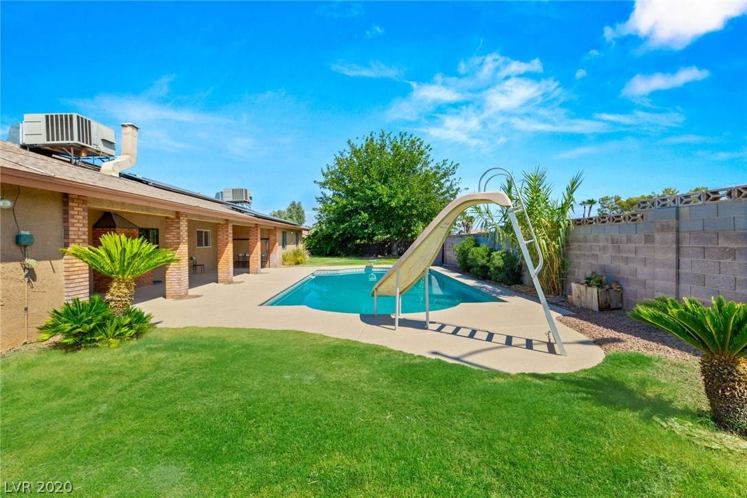Las Vegas, NV 89146,3249 Torrey Pines DR