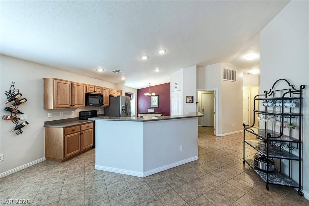 North Las Vegas, NV 89084,4324 Skimmers CT