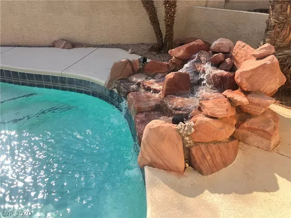 North Las Vegas, NV 89032,2255 Crown Valley LN