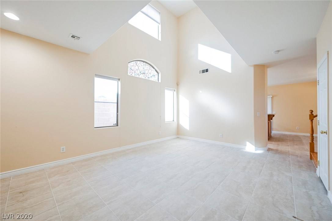 Las Vegas, NV 89143,8021 Dancing Springs ST