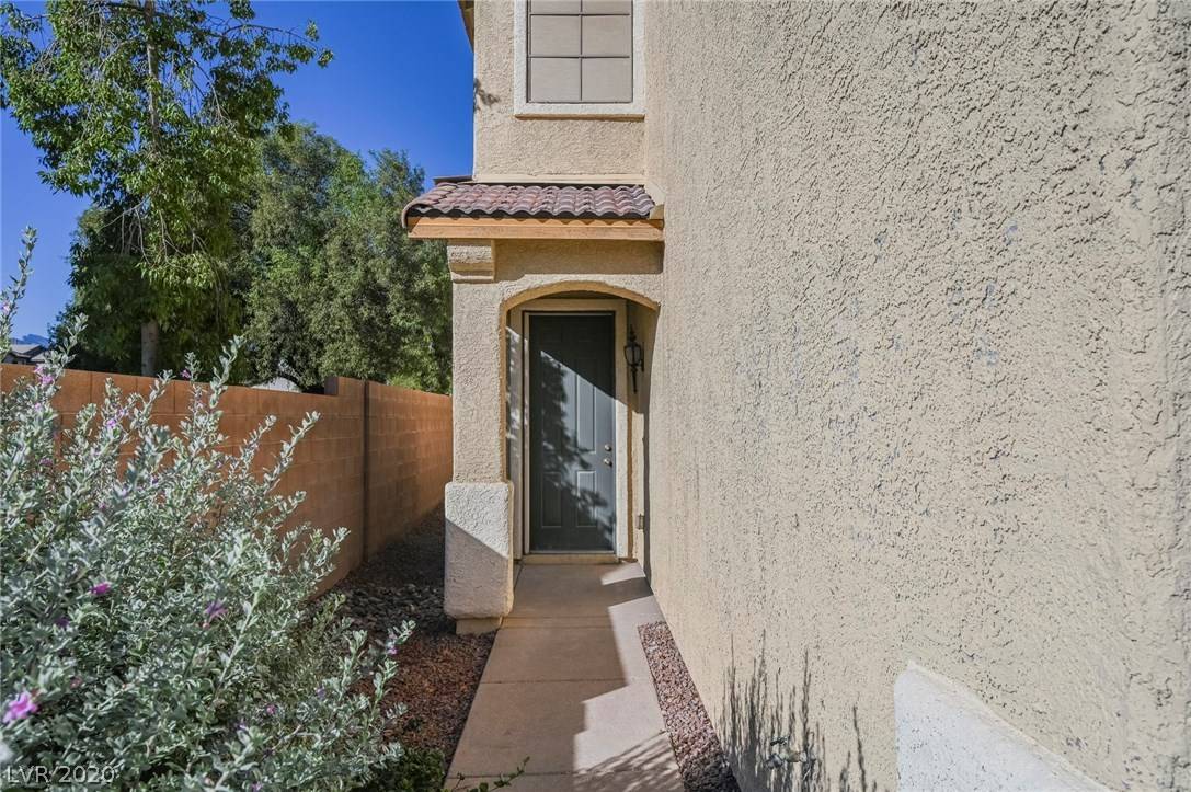 Las Vegas, NV 89143,8021 Dancing Springs ST