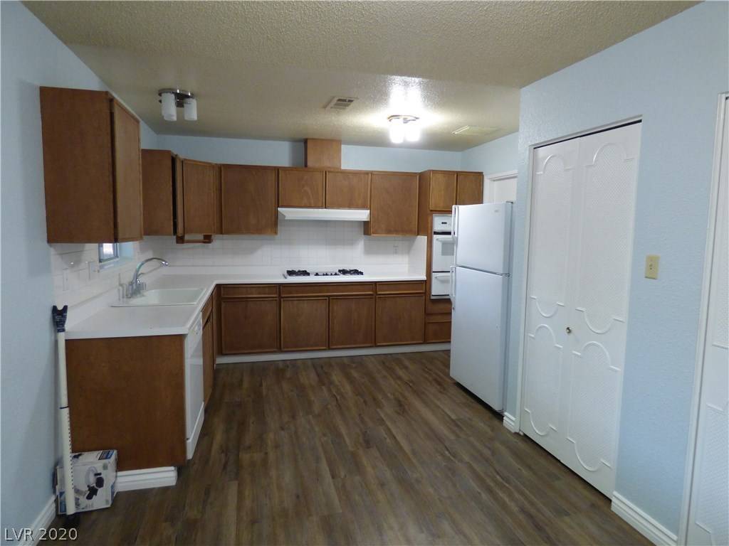Las Vegas, NV 89145,6929 Cortez CT