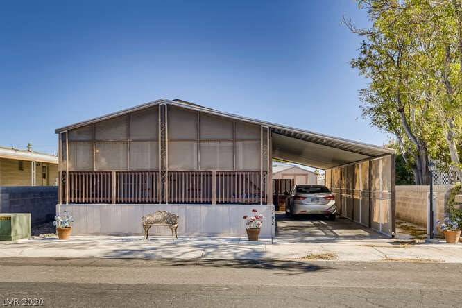 3492 Haleakala DR, Las Vegas, NV 89122