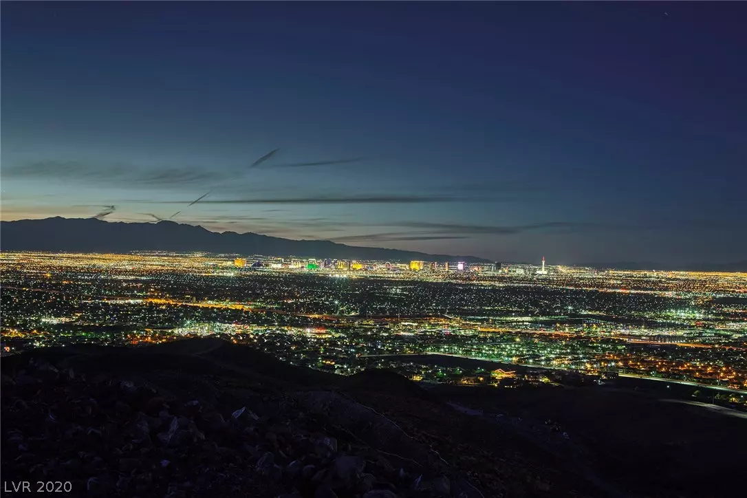 Henderson, NV 89012,511 Cityview Ridge DR