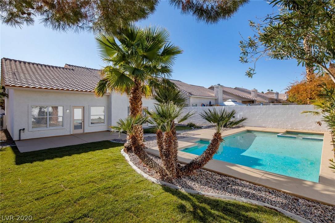 1924 Altivo DR, Henderson, NV 89074