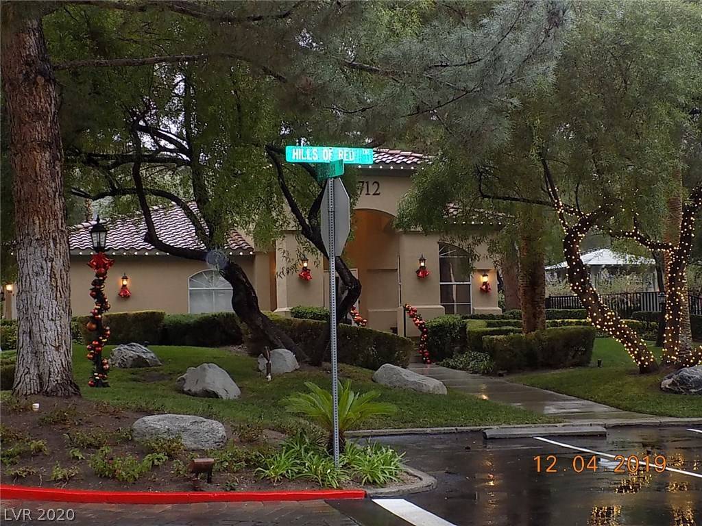 Las Vegas, NV 89128,1600 Hills Of Red DR #201