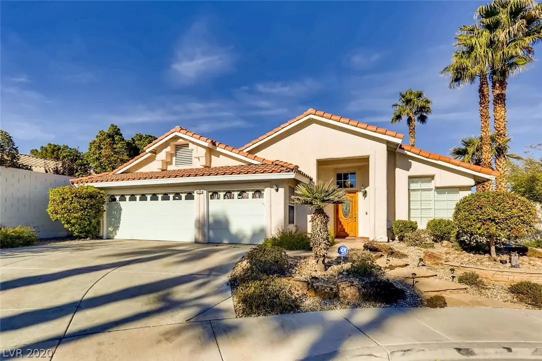 Las Vegas, NV 89128,8228 Point View CT