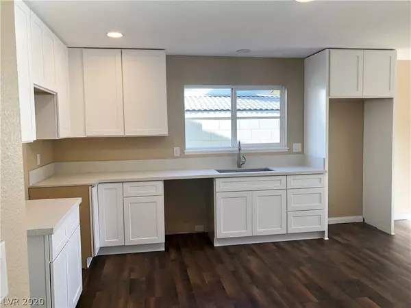 Las Vegas, NV 89121,3869 Woodhill AVE