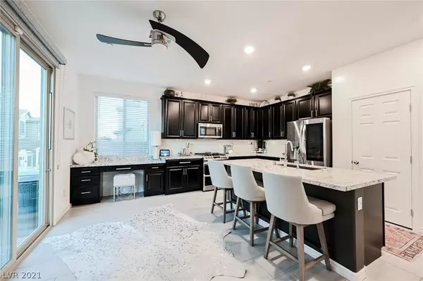 Henderson, NV 89052,3240 Camellia Bank AVE