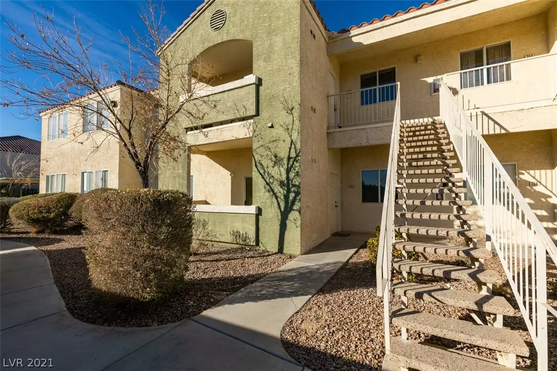Las Vegas, NV 89113,7413 Russell RD #153