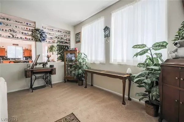 Las Vegas, NV 89148,5540 Spearfish Lake CT