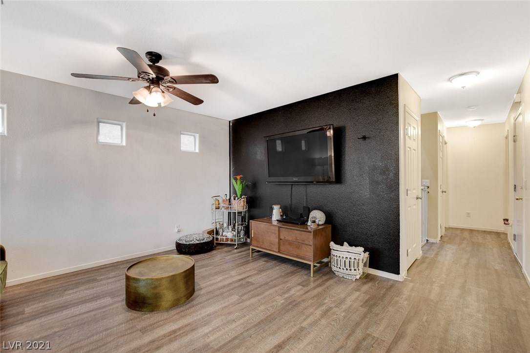 Henderson, NV 89011,6934 Graceful Cloud AVE