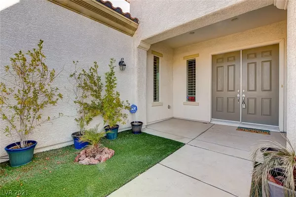 Henderson, NV 89052,3045 Lehman Cave CT