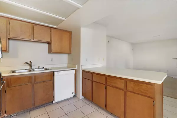 Las Vegas, NV 89128,825 Rock Springs DR #101