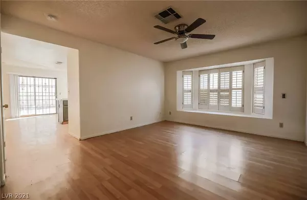 Henderson, NV 89014,2074 Club Crest WAY