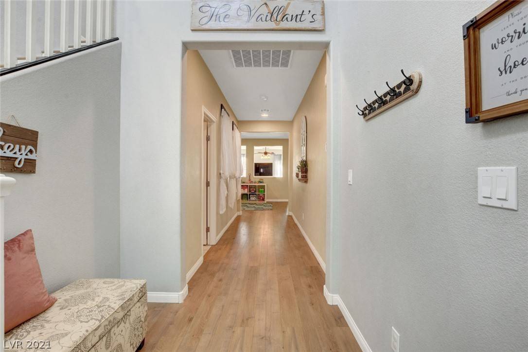 Las Vegas, NV 89131,8031 Carr Valley ST