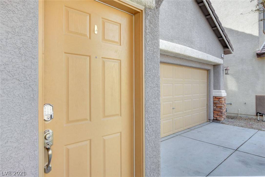 Las Vegas, NV 89131,8031 Carr Valley ST