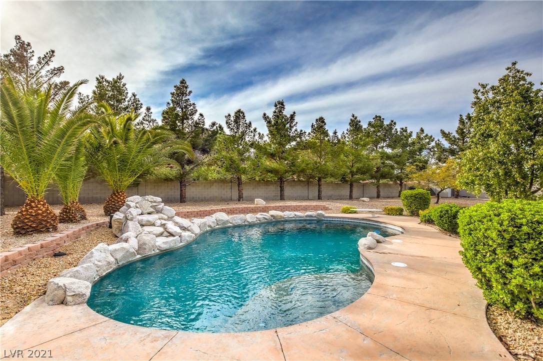 Las Vegas, NV 89129,4013 Chieftain ST