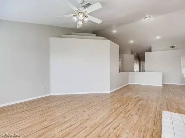 Las Vegas, NV 89122,4880 Lames DR