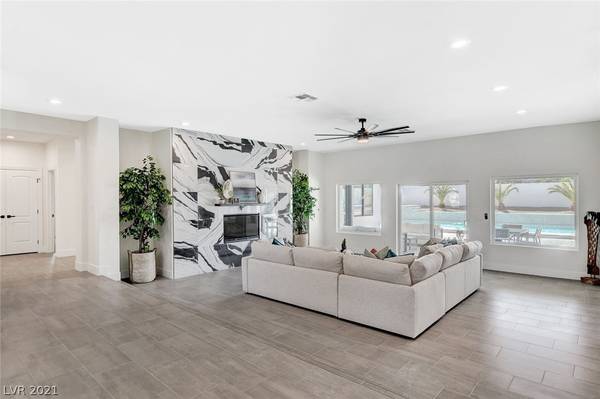 Las Vegas, NV 89117,1321 Marina Del Rey CT