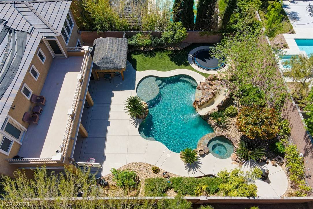 Las Vegas, NV 89166,7037 Twin Forks Peak ST