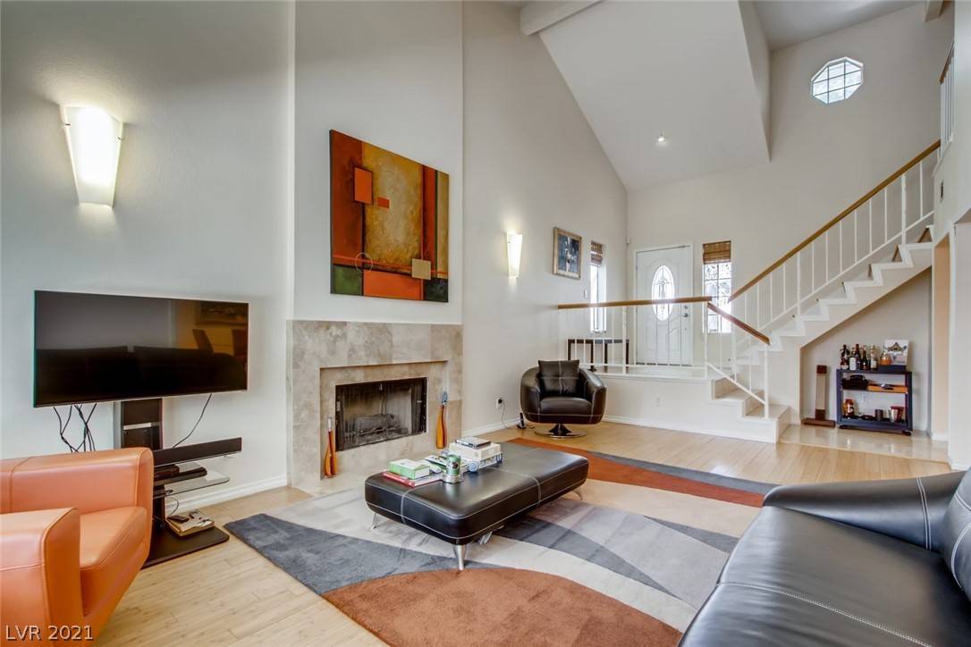 Las Vegas, NV 89117,8917 Coast Walk CIR