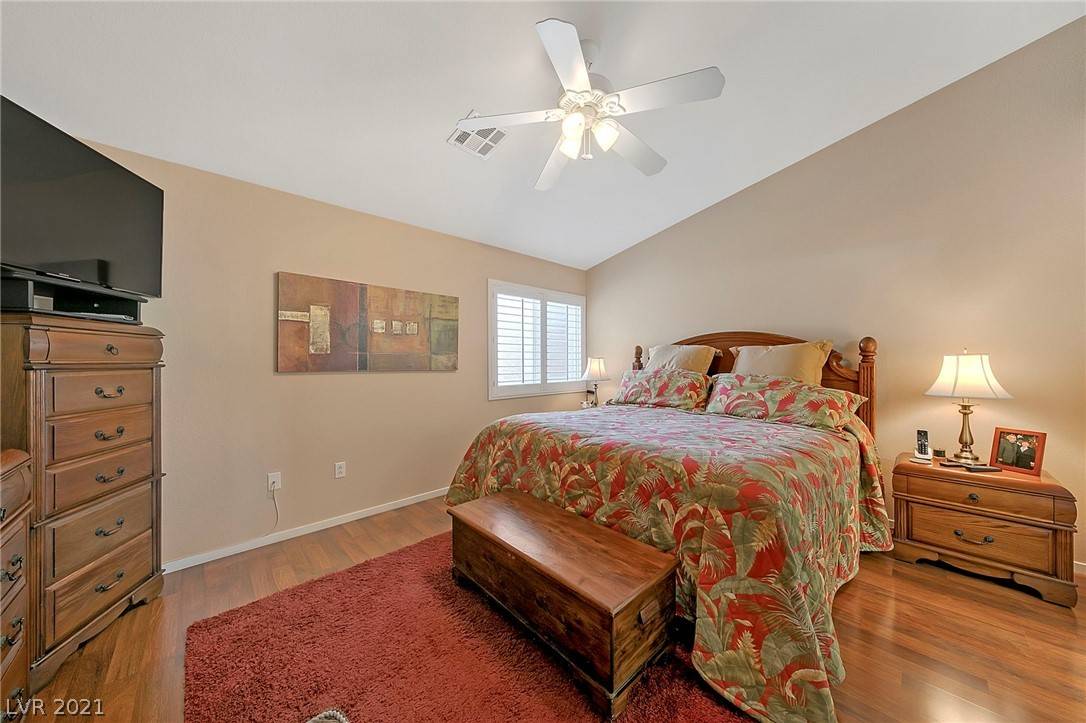 Las Vegas, NV 89144,406 Red Canvas PL