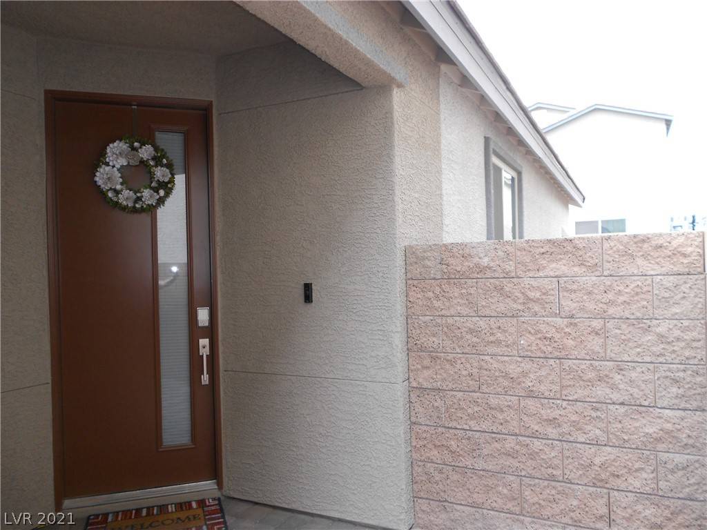 Henderson, NV 89052,921 Sycamore Falls ST