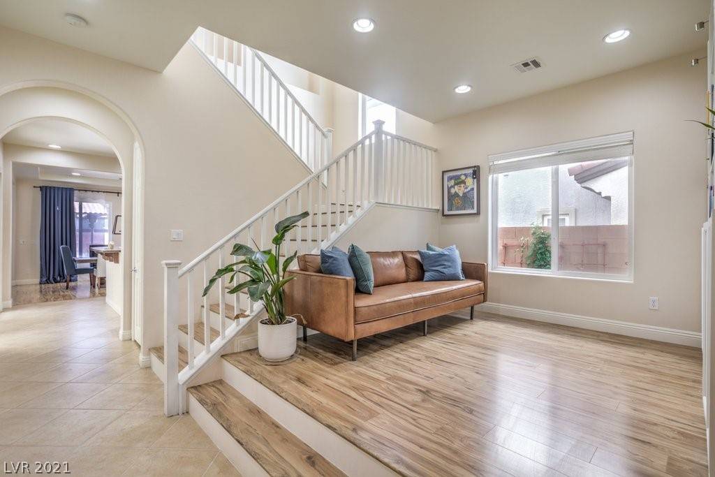 Las Vegas, NV 89166,10716 Lenore Park CT