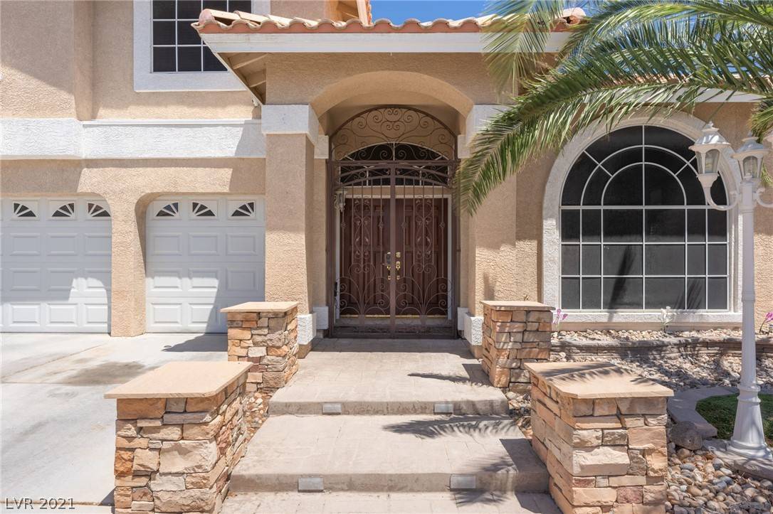 Las Vegas, NV 89129,7408 Enchanted Hills CT