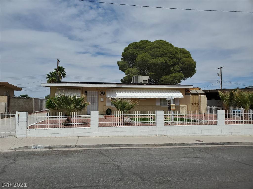 Las Vegas, NV 89108,1116 Nassau DR