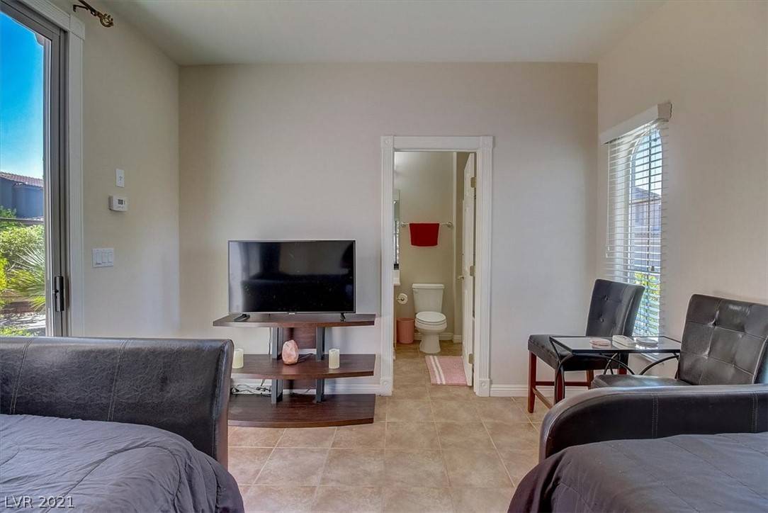Henderson, NV 89015,851 Chaste CT