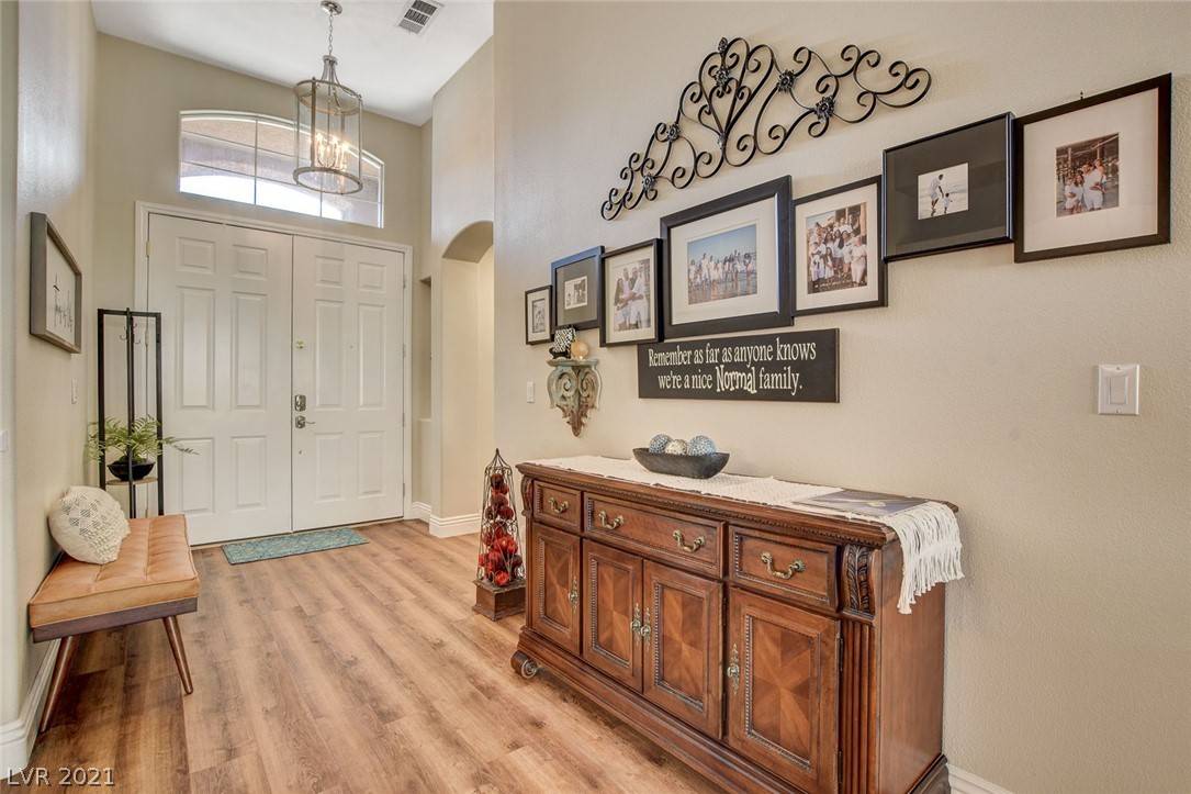 Henderson, NV 89052,518 ENCHANTED LAKES DR