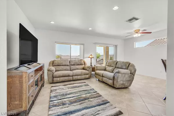 Henderson, NV 89052,2003 Oliver Springs ST