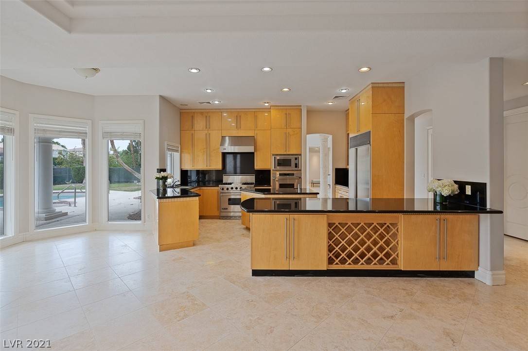 Las Vegas, NV 89117,2221 Glenbrook WAY