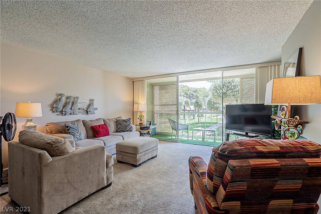 Las Vegas, NV 89169,725 N Royal Crest CIR #216