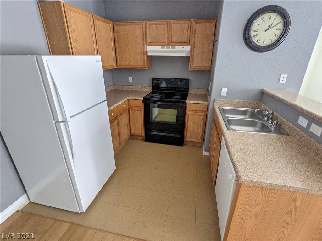 Las Vegas, NV 89108,2041 Hussium Hills ST #103