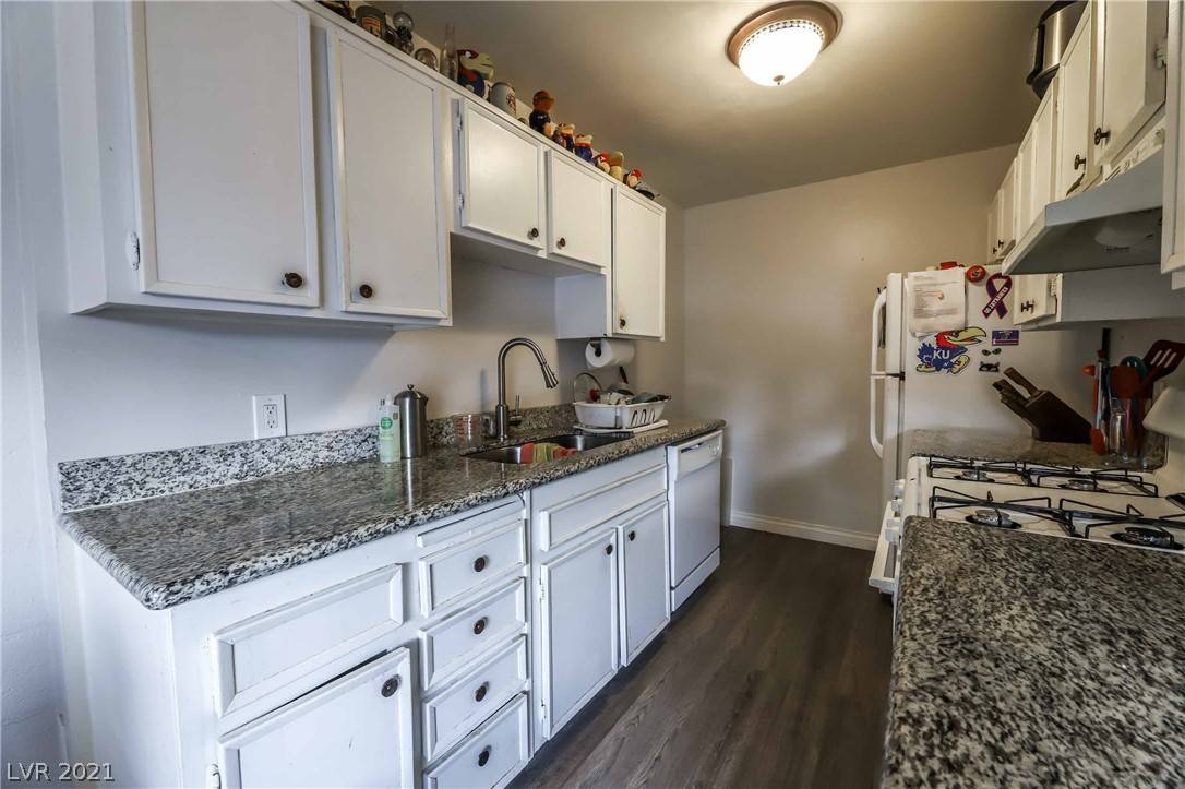 3505 Villa Knolls South DR, Las Vegas, NV 89120