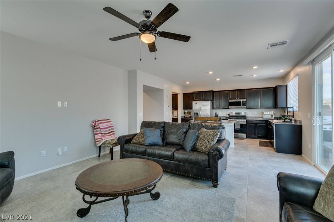Las Vegas, NV 89130,4018 White Opal ST