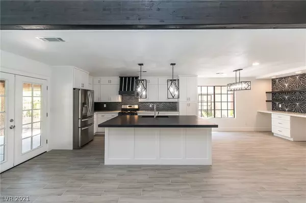 4901 Fiesta Lakes ST, Las Vegas, NV 89130