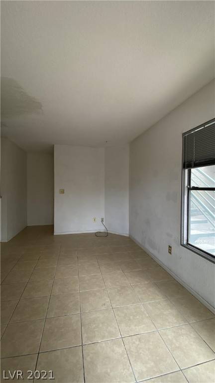 Las Vegas, NV 89169,500 Elm DR #101